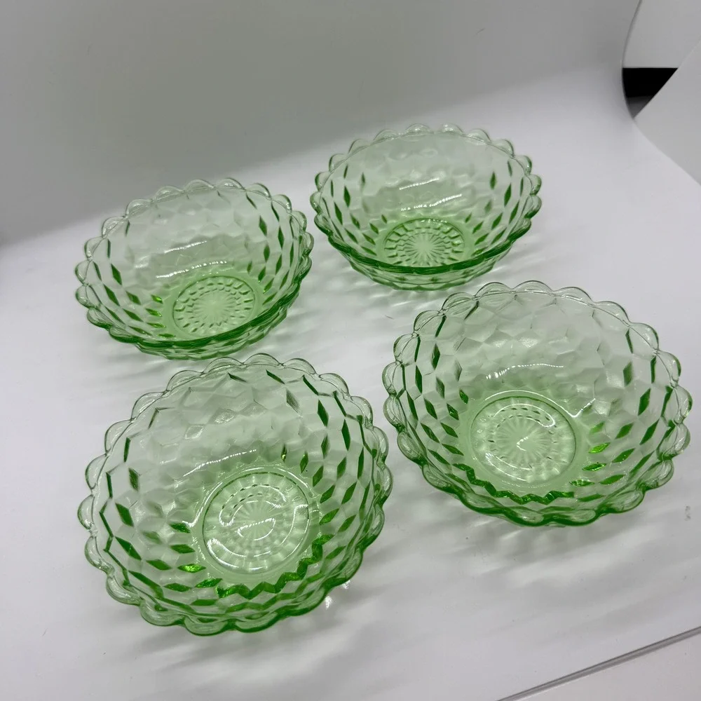 Vintage Green Glass Bowls Diamond Point Scalloped Edge Set of 4 5 Inch